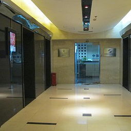 车库电梯走廊设计效果图 车库电梯走廊设计效果图