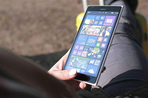 诺基亚lumia手机硬格机_诺基亚6500s硬格机--第1张